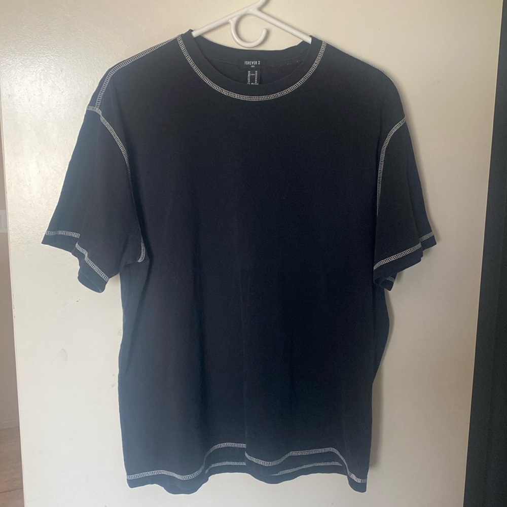 Medium black tee
